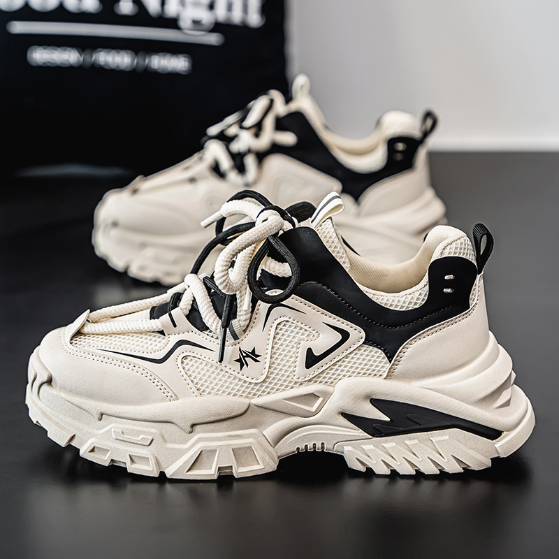Zapatos deportivos de malla transpirable para hombre, modernos y versátiles, con suela gruesa para aumentar la altura, ideales para correr y deportes casuales.