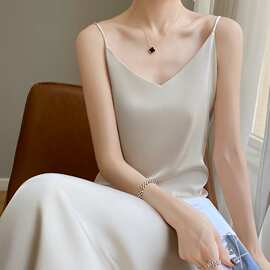 丝滑缎面吊带连衣裙女士内搭春夏秋季新款法式超长款过膝A字裙潮