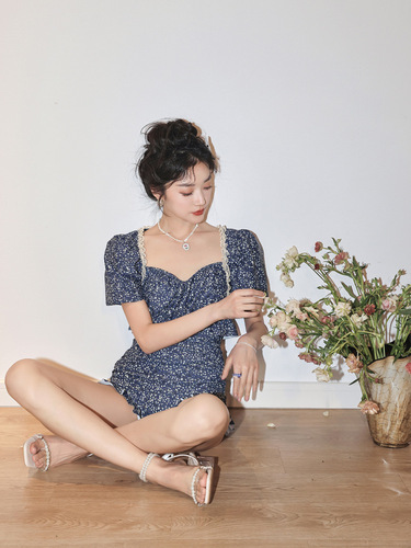 Women's Pure Desire Style High-End Japanese Sensual Backless Floral Gathered Dress Beach Swimsuit