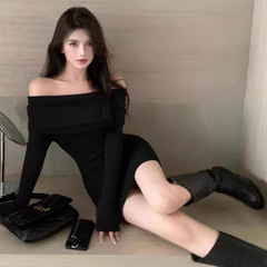 法式感辣妹一字肩连衣裙女秋冬季新款紧身显瘦内搭包臀短裙子