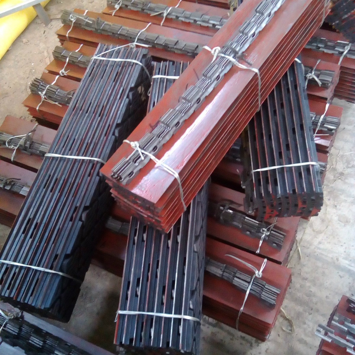 直销镶嵌式瓦壳式滚筒包胶板 各种橡胶板材 金属物包胶量大优惠