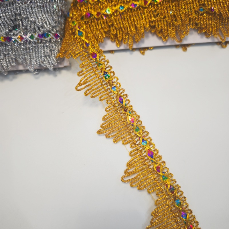 Alambre de oro y plata Lentejuelas de colores, borde de montaña grande, triángulo de encaje, ropa de agua, material decorativo de borde de bricolaje hecho a mano