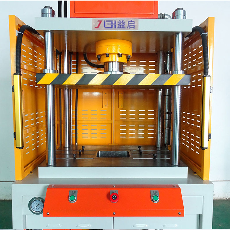 四柱快速液压机_17.jpg