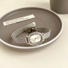 21设计感design女士手表网带时尚椭圆形简约条钉女表小盘防水腕表