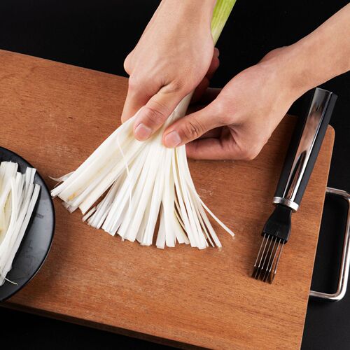 Multifunctional onion shredding stainless steel onion artifact kitchen household onion cutting tool julienne knife vegetable cutter wholesale