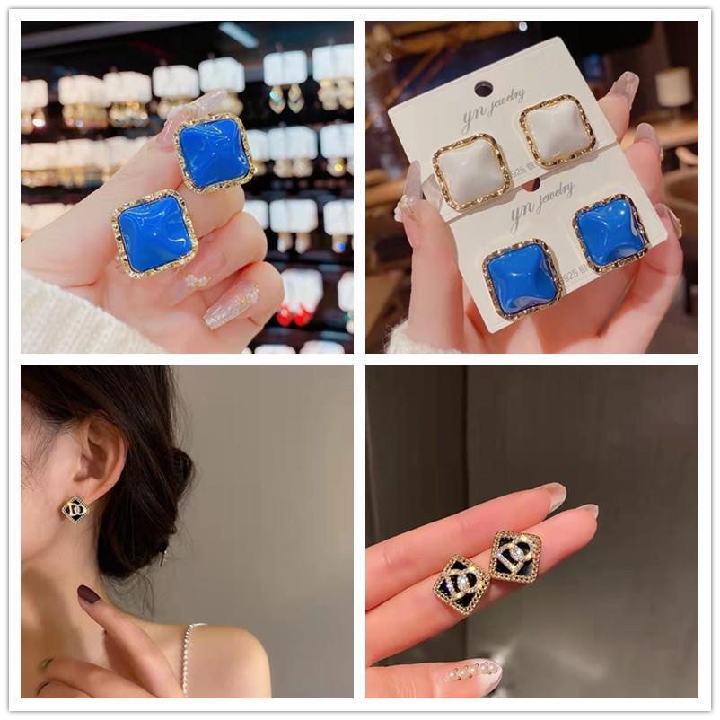 11-301 blue 2A608 black