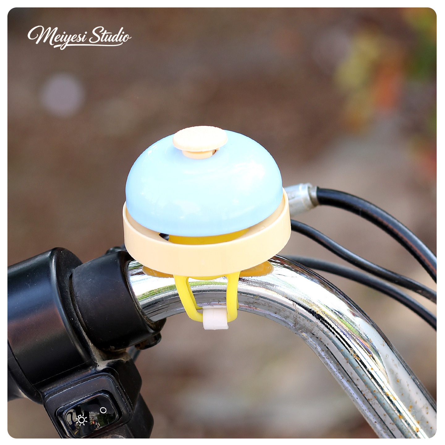 Bicicletas infantiles de montaña campana adornos de dibujos animados encantadores equilibrio coche scooter tranvía mano pulsa bocina súper fuerte