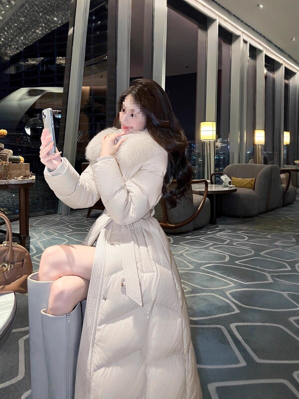 Fox Fur Collar down Jacket Women's Mid-Length 2025 Winter New Style Waist-Cinching Knee-Length Slim Duck down Thick Jacket