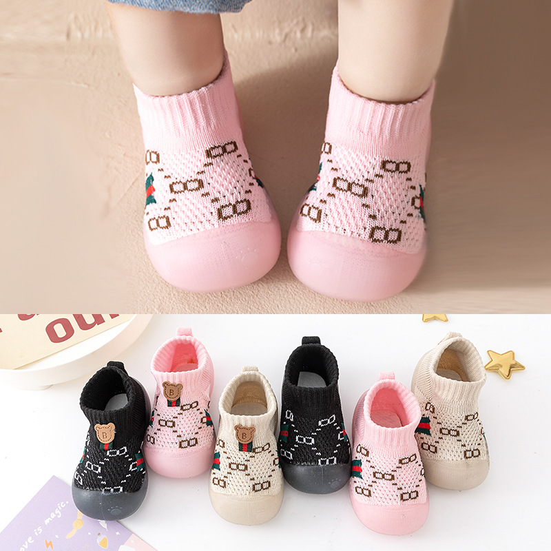 2024 primavera y otoño zapatos para bebés con suela suave antideslizante malla transpirable delgada zapatos de piso caseros zapatos de niños