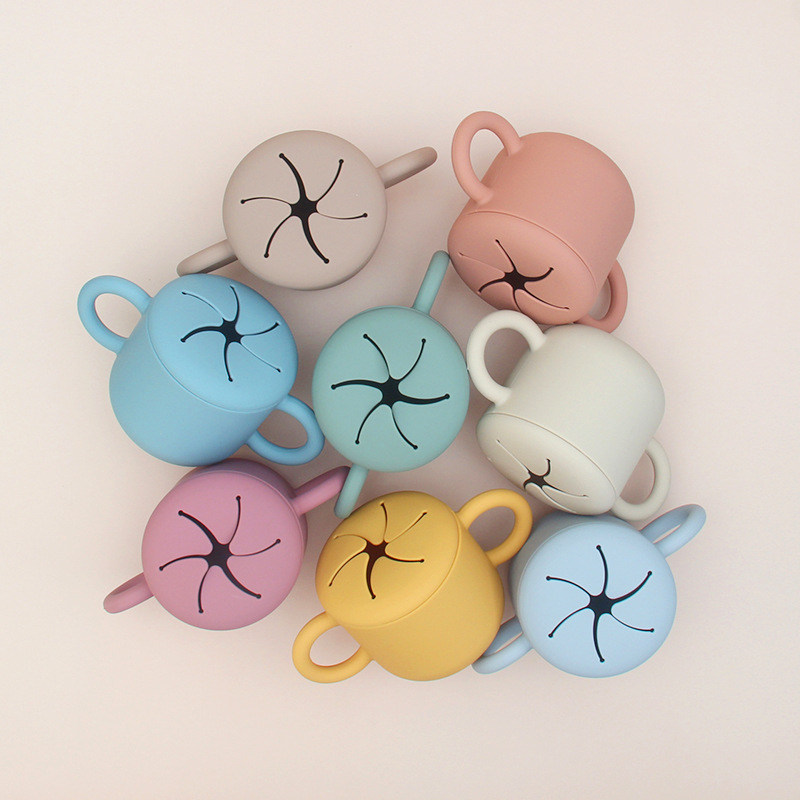Niños de silicona merienda taza bebé vajilla bebé merienda taza portátil binaural mango niños merienda taza de almacenamiento