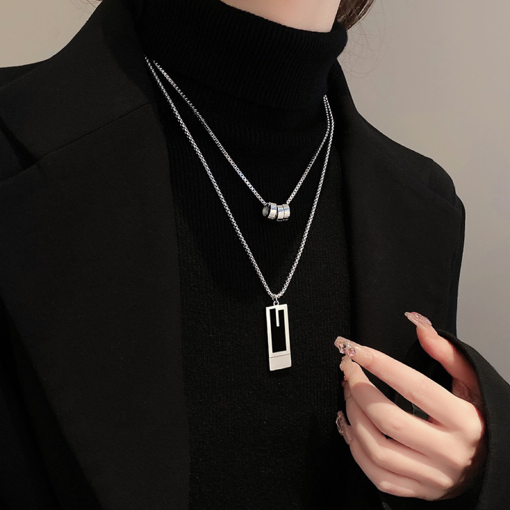 Women's high-end simple design accessories double-layer stacked titanium steel non-fading clavicle chain light luxury_voghion.com