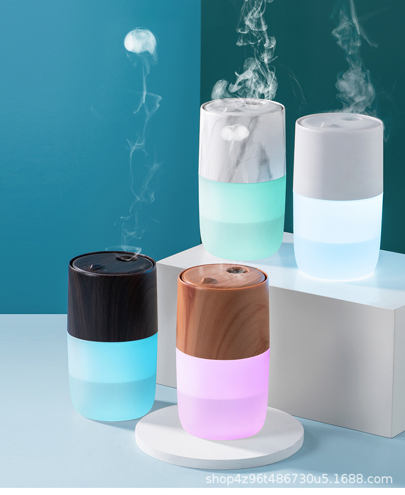 2022 new pattern desktop humidifier Colorful lighting jellyfish Spray USB Aromatherapy Machine gift One piece On behalf of