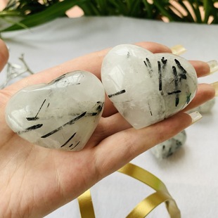 �羳 ��Ȼ�ڰl�����ĵ������ˮ�����İ���ʯˮ���b[��