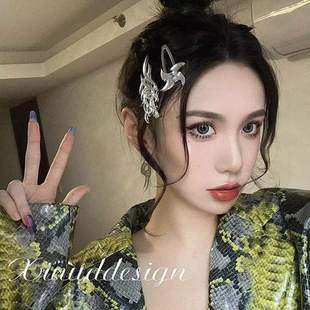 �W�tins�l�A����ԭ����Ů�����R����ˈD�v�����w�S���y߅�A�^�