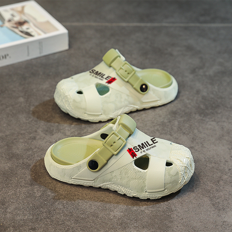 2025 zapatos con agujeros para padres e hijos, sandalias antideslizantes de suela gruesa para niños de mediana edad, zapatillas de Baotou para hombres y mujeres, zapatos de playa