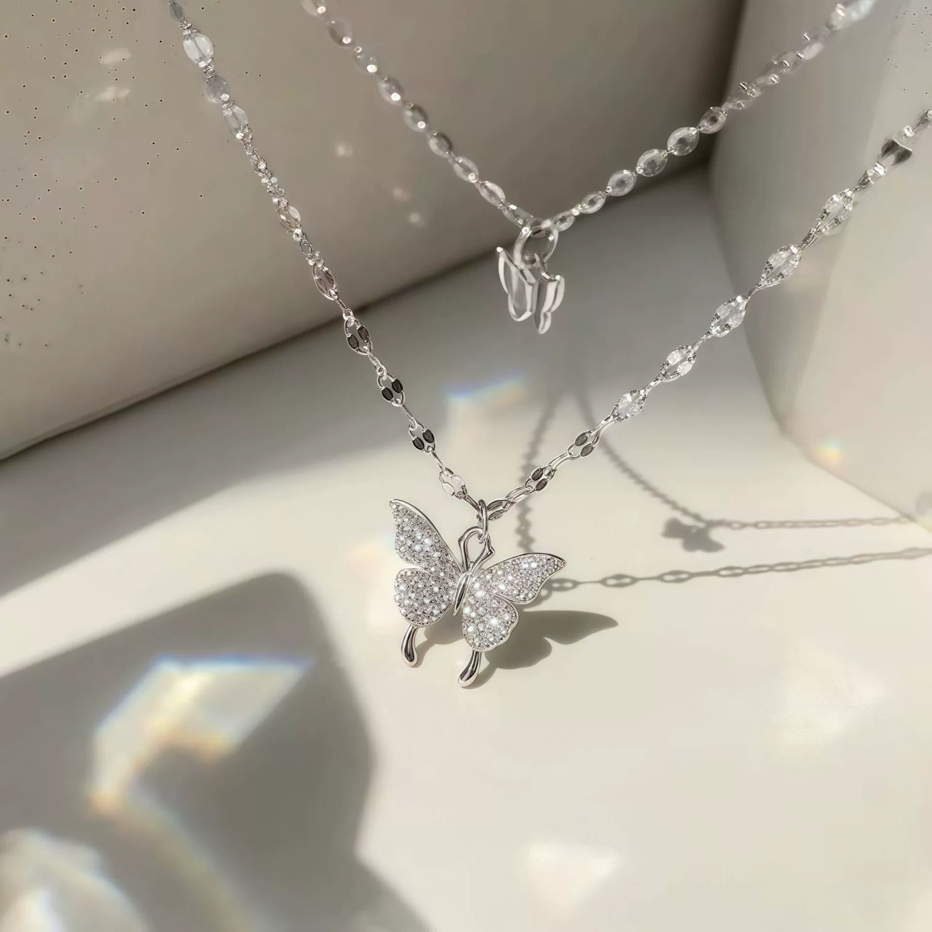 Колье (small necklace) DZ-92, цепочка с бабочкой, легкая люксовая подвеска для ключей и сумки