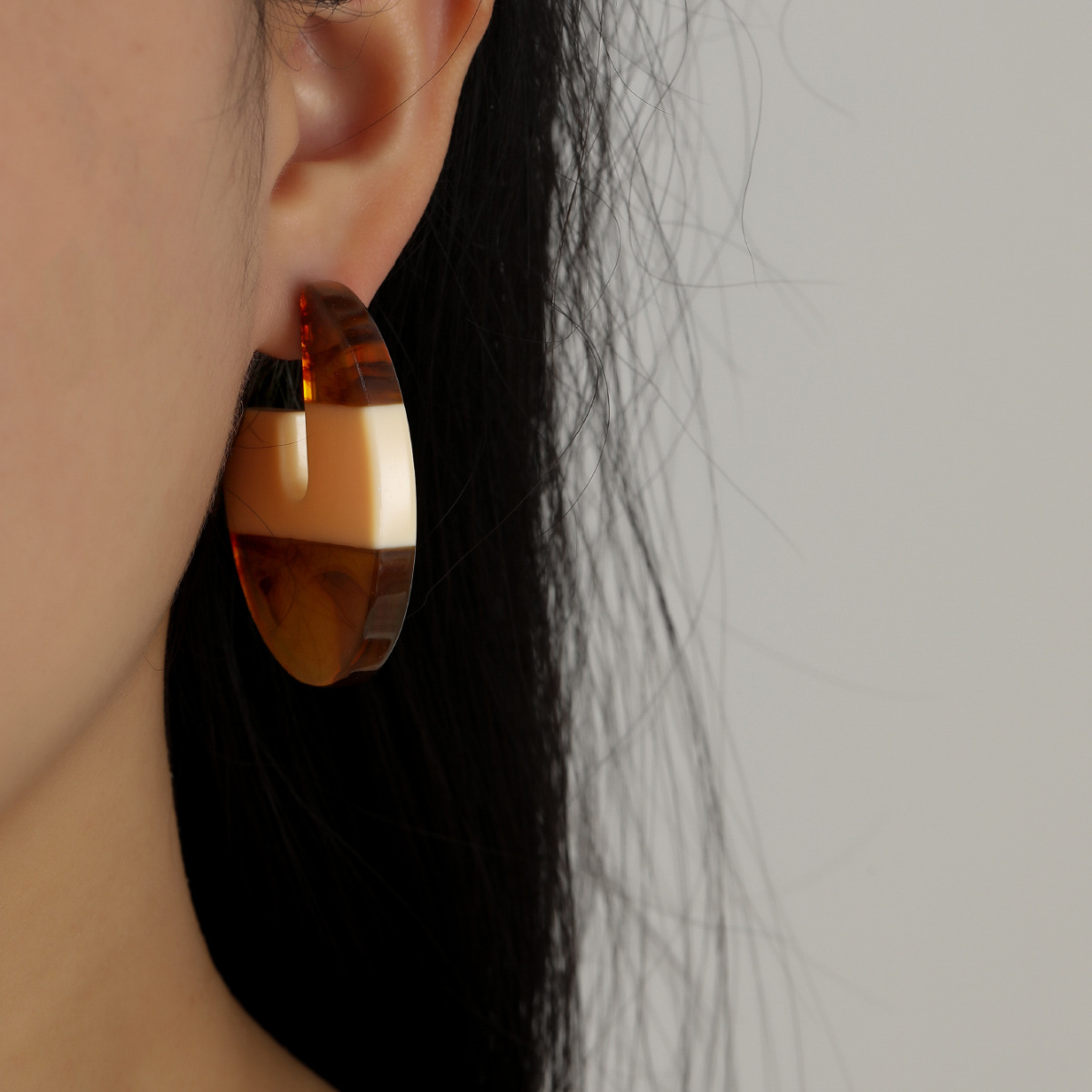 Fashion Geometric Acrylic Semi-circle Amber Earrings Wholesale display picture 1