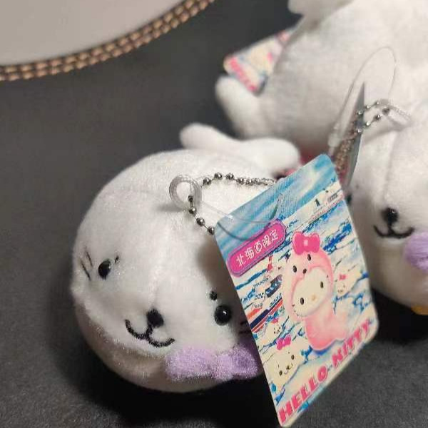 sanrio北海道限定海豹HelloKitty水族馆迷你海豹Kitty挂件小海狮|undefined
