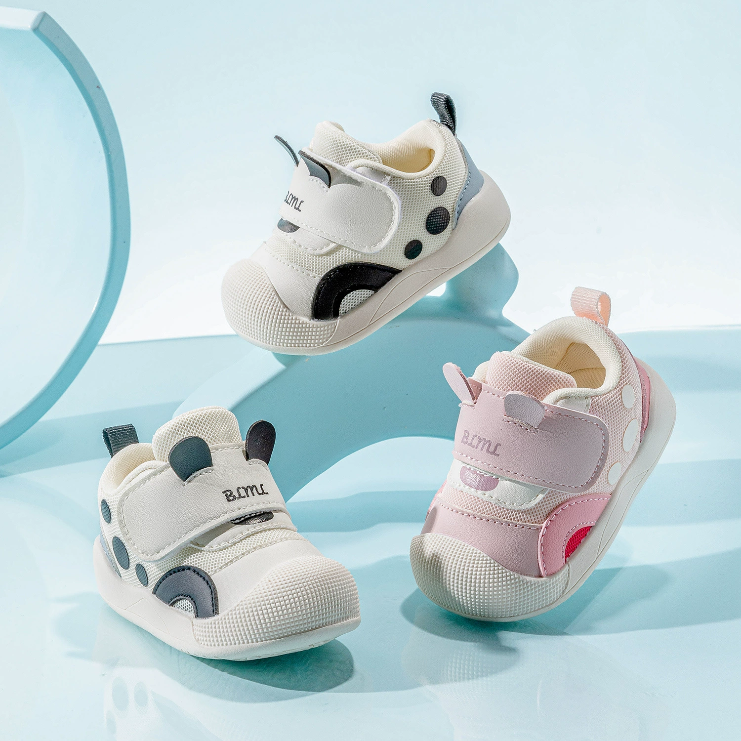 Детская ходунка 2025 новая сетка мягкая подошва мужская обувь дышащая детская обувь для девочек оптом