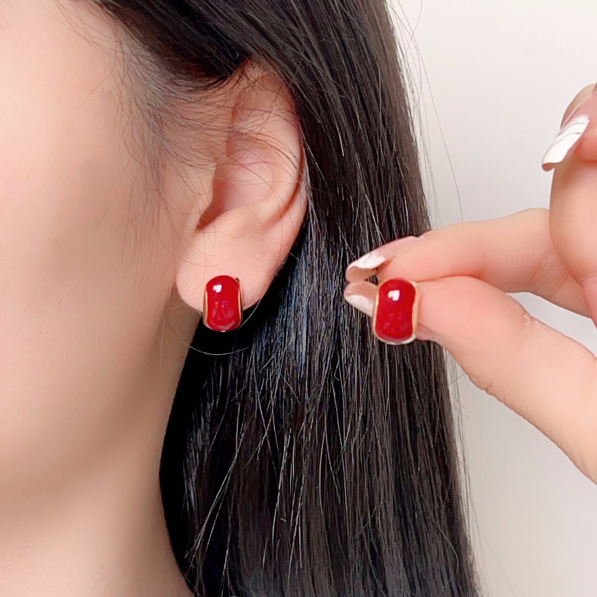 2024新款琺瑯油畫感紅色耳釘耳飾小巧新年聖誕新款復古