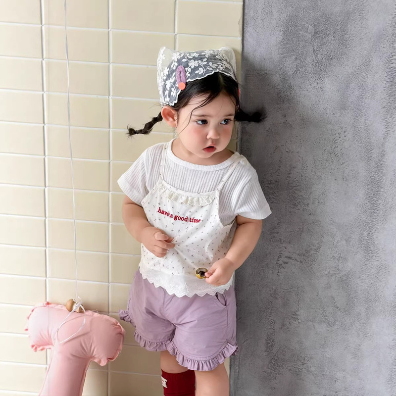 Baby Girl Short-Sleeved Shorts Floral Suspender Set Korean Style Casual Two-Piece Set for Girls Fashionable Children's Outfit Baby Girl Short-Sleeved Shorts Floral Suspender Set Korean Style Casual Two-Piece Set for Girls Fashionable Children's Outfit
