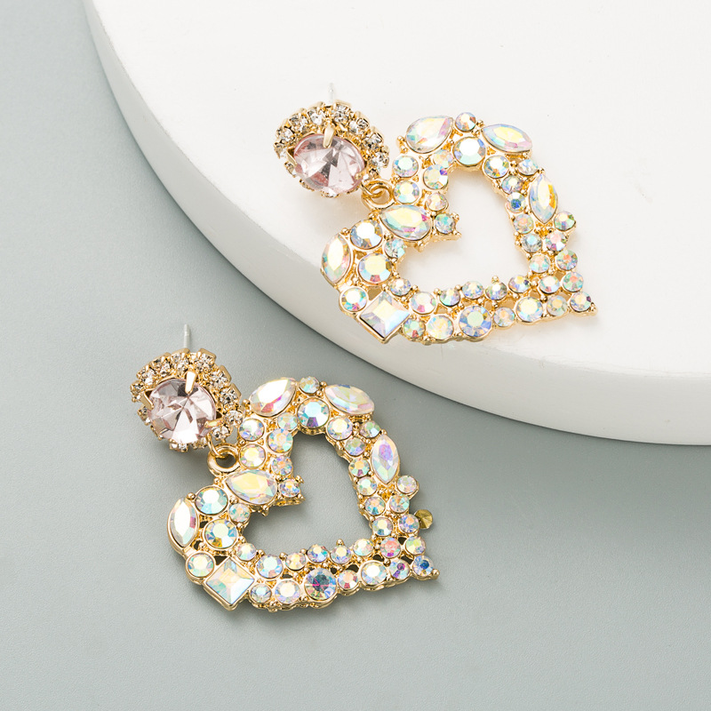 Fashion Heart-shape Full Diamond Earrings Wholesale display picture 4