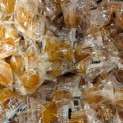 Name Brand Zongzi Candy in 2 Colors, Single-Particle Bulk Packaging, Weighs 5 Pounds Per Bag