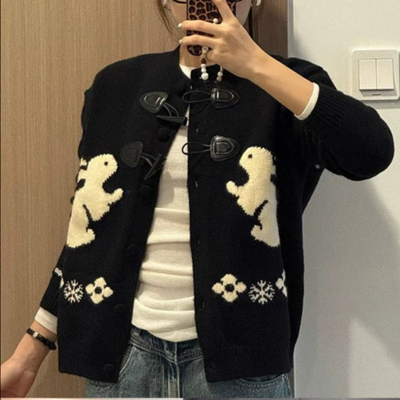 European and American Style Horn Button Round Neck Sweet and Cute Rabbit Sweater for Women, New Spring and Autumn Lazy Style Loose Cardigan Top