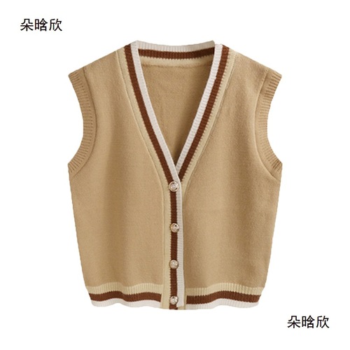 25 Spring and Autumn Hot Selling Knit Set of Three Knit Sweater Vests Khaki A-line Skirt Set Casual Japanese Style