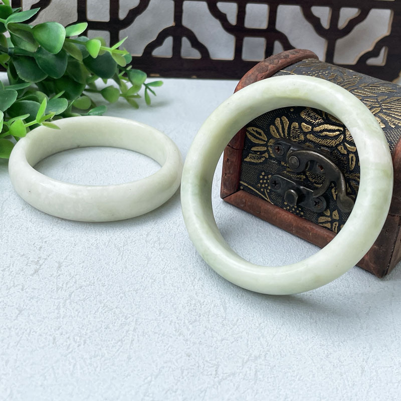 꼬리 상품 팔찌 취급 귀주 취미 황옥 일몰 붉은색 넓어진 팔찌 야오왕 돌 타이어 옥 거리 노점 공급