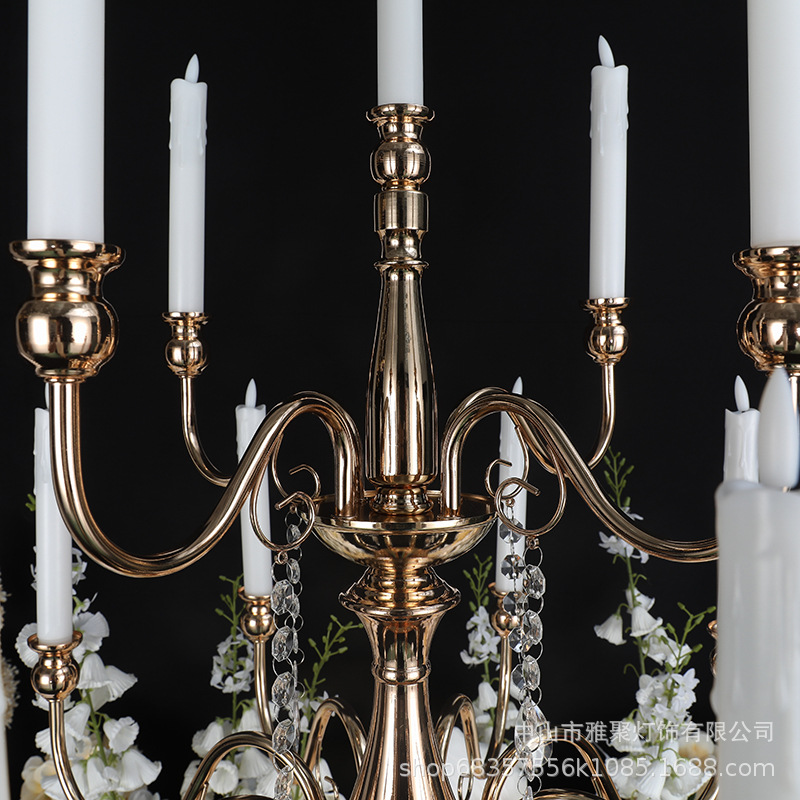 Candelabro dorado de estilo europeo 8 + 4 + 1 BBK hierro galvanoplastia decoración de la boda vela romántica vela de la cena