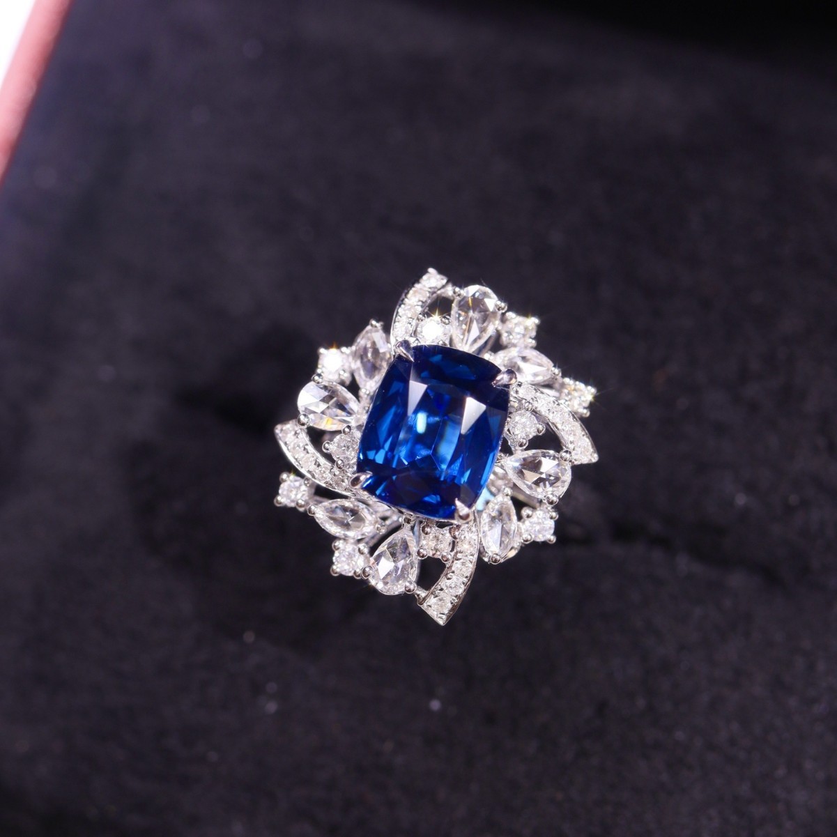 Organic royal sapphire ring with stone