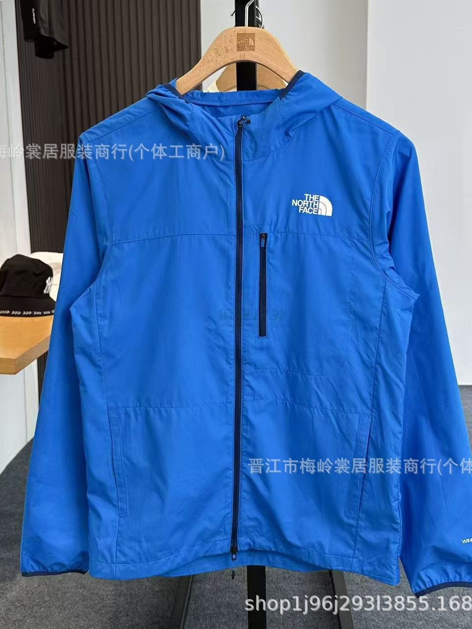 Kişi və qadın üçün yüngül softshell gödəkçə