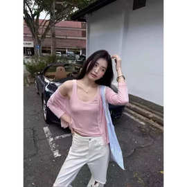 现 2026秋季新款韩国东大门甜美蕾丝吊带背心+V领防晒开衫套装