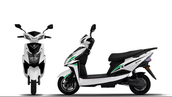 Nuevo pedaleos de motocicleta de batería de litio de litio fabricantes mayoristas de larga duración de motocicleta eléctrica de dos ruedas
