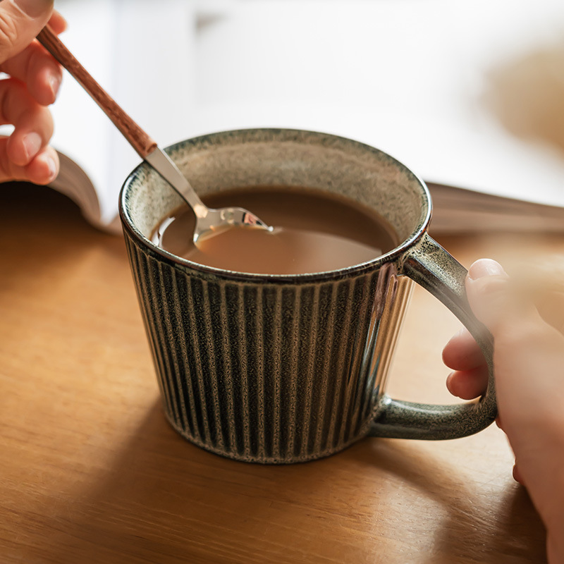Retro hacer el horno viejo taza de cerámica casera taza de agua taza de café vertical taza de desayuno taza de leche