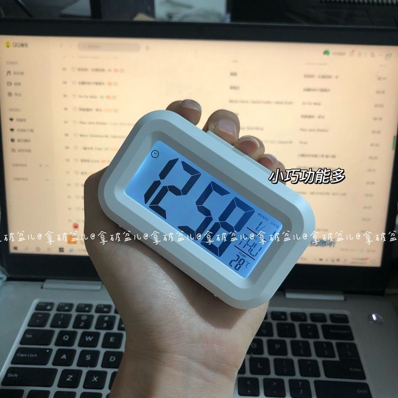 新款帕恰狗迷你夜光台钟多功能可爱静音便携学生小巧桌面钟表时钟|undefined