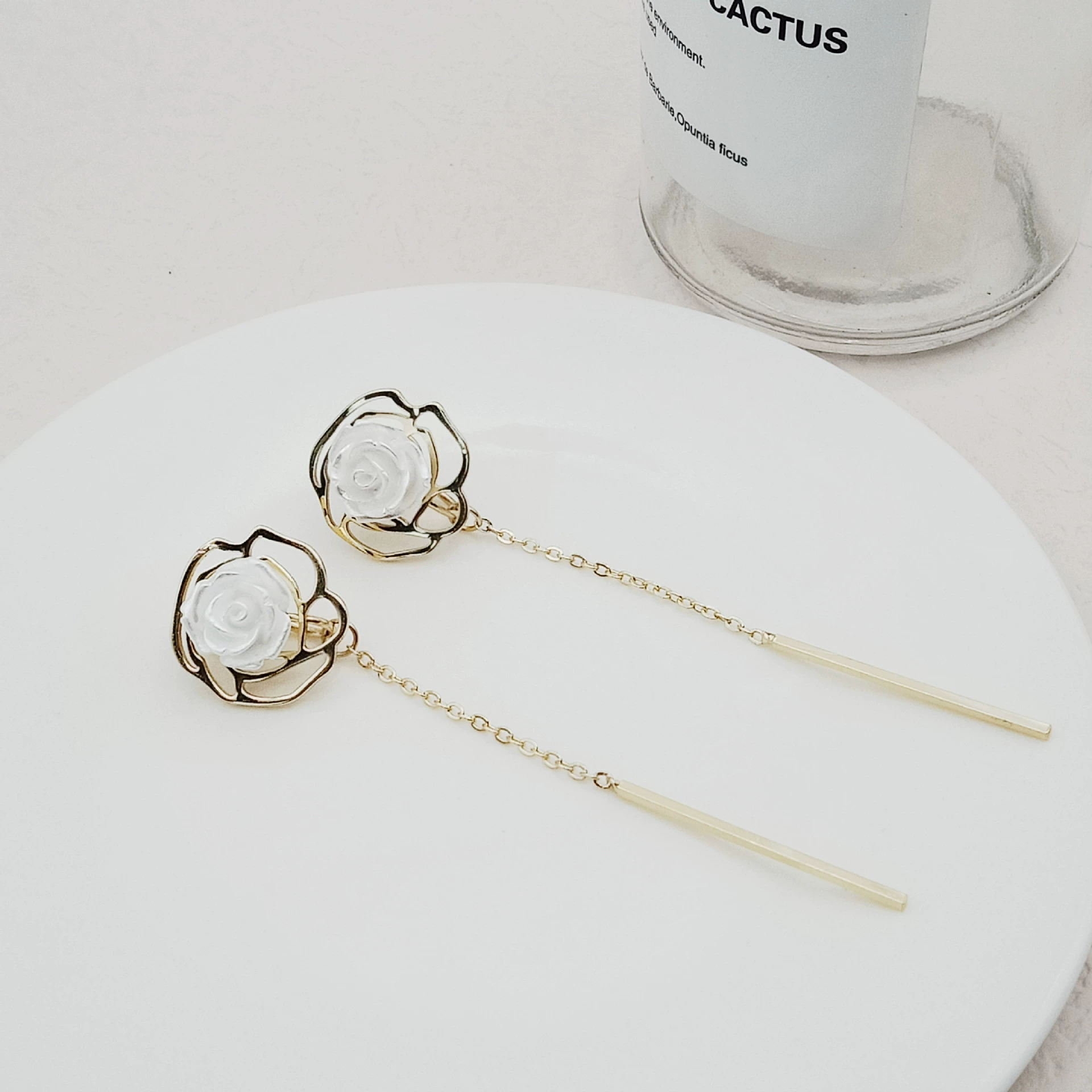 White retro earrings, silver 925 sample, flowered