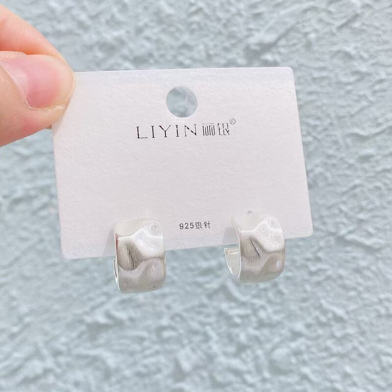 Liyin/Libeliying S925 シルバー針 C タイプイヤリングハイエンドファッション個性ニッチイヤリング女性のためのヨーロッパとアメリカの INS|undefined