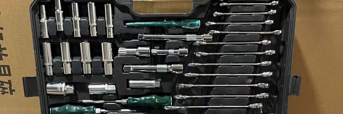 121-Piece Auto Repair Tool Set, Car Maintenance Repair Kit, Socket Set, Wrench Combination, Car Repair Wholesale