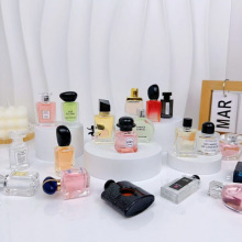 XKN�S��ֱ�NQ��С��COCO��ˮ�־�����LVε�{�������Ķ�������y��