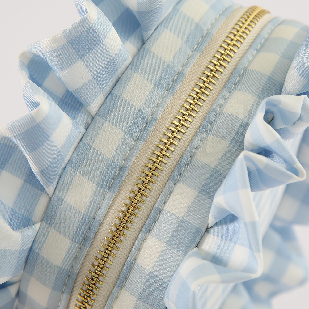 ruffel pouch (8)