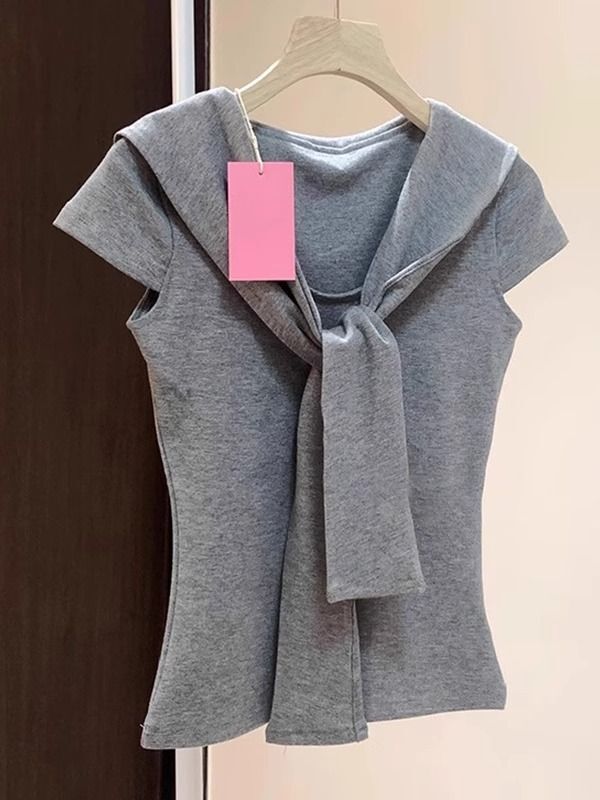 ネイビーカラーストラップ偽ツーピース半袖Tシャツ女性用夏の新しいスリムフィットグレーショルダートップ女性用卸売|undefined
