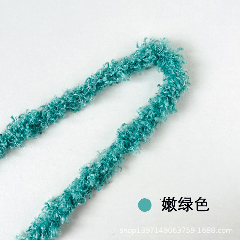 Varilla de torsión de pelo rizado suministro directo de fábrica de lana súper gruesa y súper densa de 20mm de felpa hecha a mano de bricolaje raíz de pelo de perro de leche pequeña al por mayor