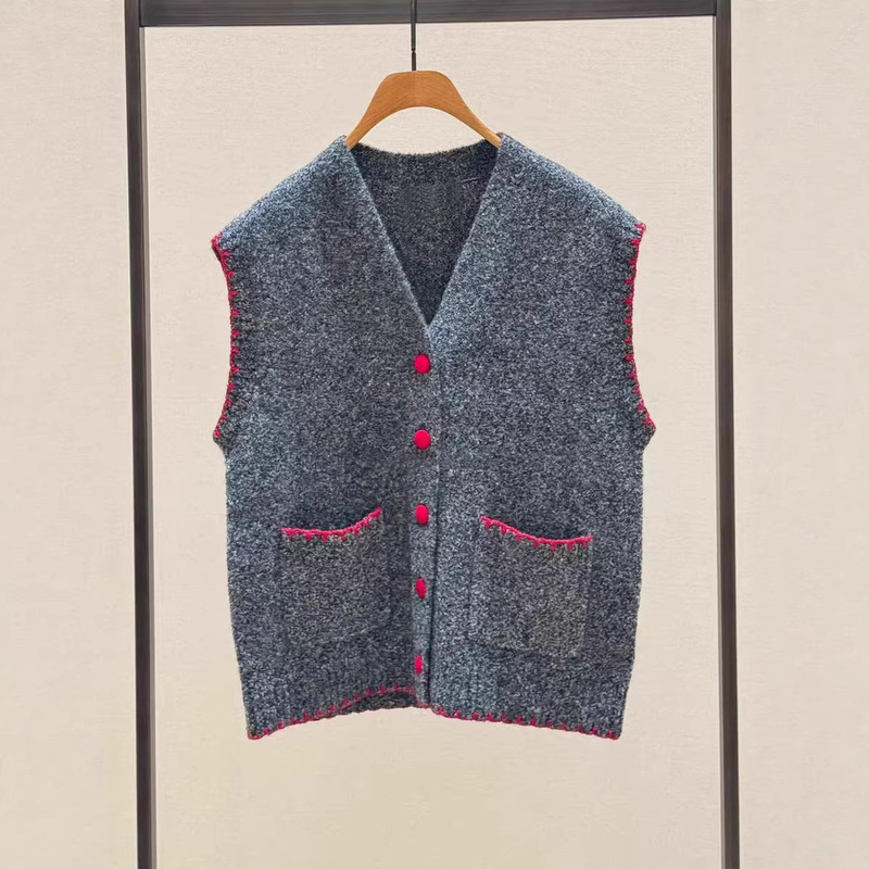 He3000+! Fashionable Red Color-Blocking Slim-Fit Knitted Cardigan Sweater Vest Women's Jacket 2026 Spring New Style He3000+! Fashionable Red Color-Blocking Slim-Fit Knitted Cardigan Sweater Vest Women's Jacket 2026 Spring New Style