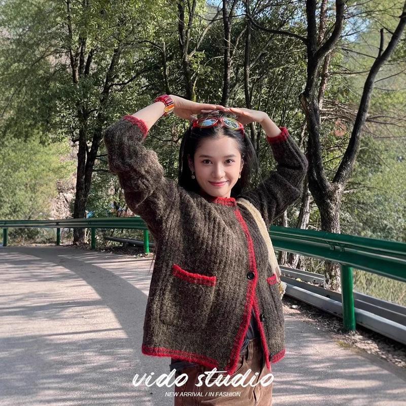 Zhang Jingyi Same Style Brown Sweater Coat Autumn and Winter Soft Waxy Lazy Style Retro Korean Knitted Cardigan Top Women's Thick