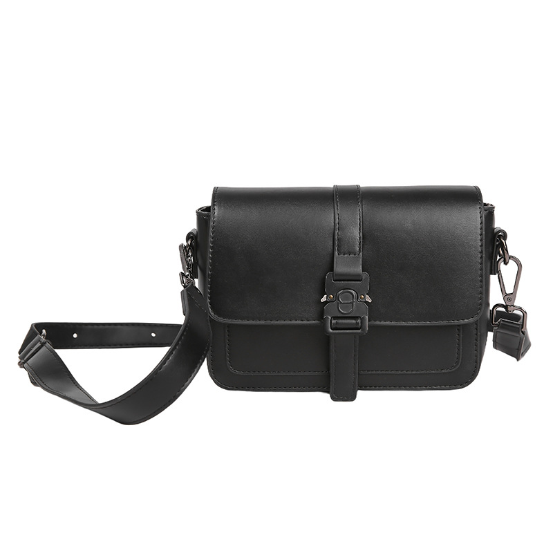 Borsa a tracolla da uomo in stile Sling Bag, design di nicchia, alta qualità estetica, piccola borsa quadrata, trendy e_voghion.com
