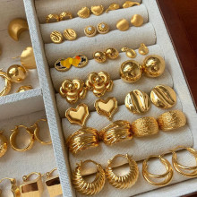 �͹Ÿ��L���|���Ů2024�¿��W�tС���߼��ж��h��ɫ�ٴ���