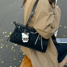 �͹ű��y�μ����ŮС���OӋ��������߼��Еr��ͨ��Ҹ�°����l