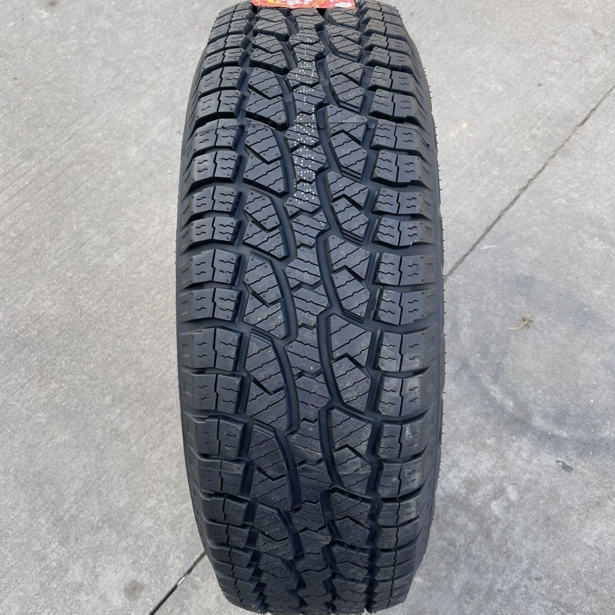 Chaoyang Tire 235/70R16 Sl369 at Is Suitable for Great Wall Haval H5, Fengjun 5 Pickup, Ruiling, and Off-Road Tires